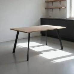 Matbord 'Klassisk' 140x80cm - Svart/Ek