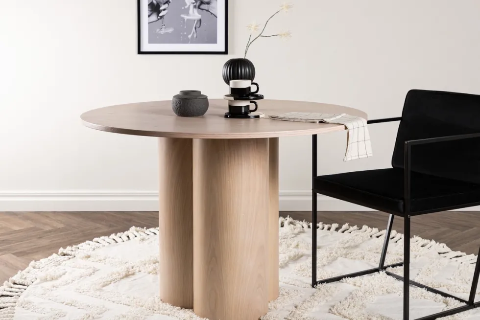 Matbord 'Orsa' Runt 110cm - Vitputsad
