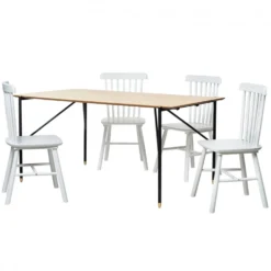Matgrupp 'Hornstull Elsa' - 1 Bord & 4 Stolar